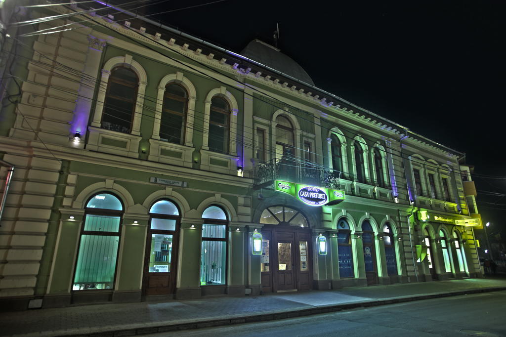 Hôtel Casa Preturii à Tîrgu Lăpuş Extérieur photo