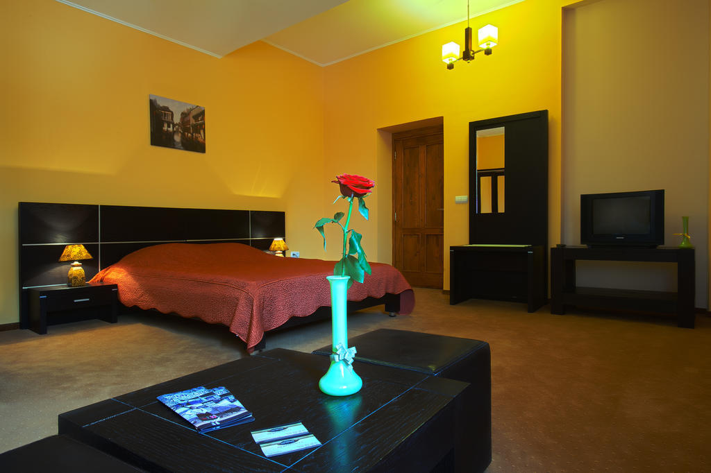 Hôtel Casa Preturii à Tîrgu Lăpuş Chambre photo